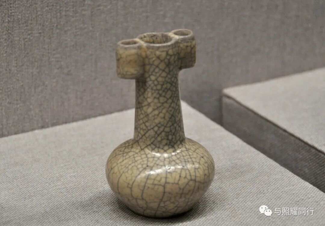 博物馆宋代哥窑瓷器__故宫博物馆宋代哥窑真品图片